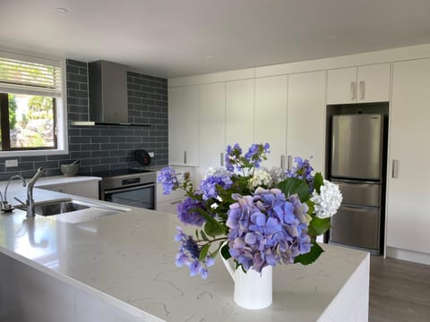 Gracious on the Grove Villa in Northland