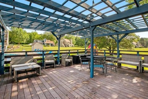 Dells Retreat At Tamarack & Mirror Lake Resort Apartment in Lake Delton