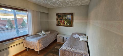 Anttoninvahe 7 130m2 with garden and sauna etc Apartment in Finland