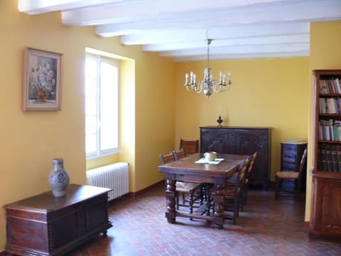 Grande maison quercynoise avec piscine House in Figeac