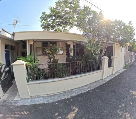 Property building, Neighbourhood, Street view