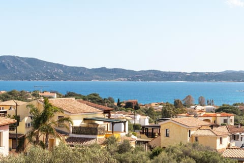 Poggio dei Fiori Appartamento H7 Apartment in Pittulongu