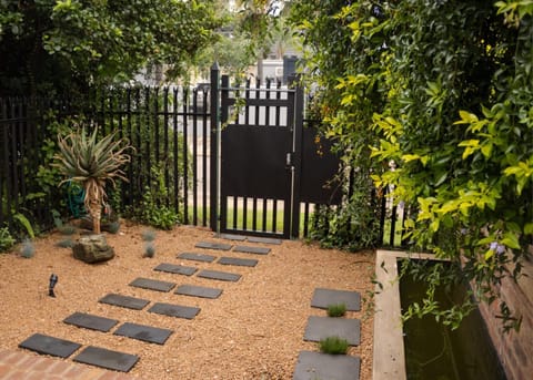 Garden, Garden