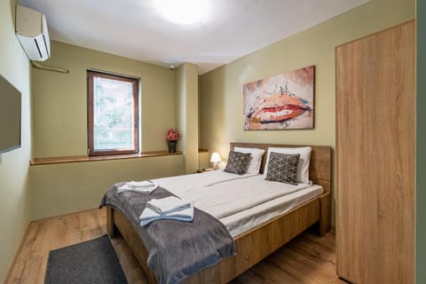 Bed, Photo of the whole room, Bedroom, towels, wardrobe, air conditioner