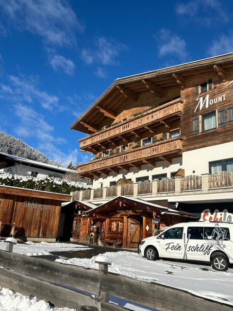 Property building, Day