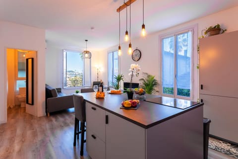 Kitchen or kitchenette, Living room, Dining area
