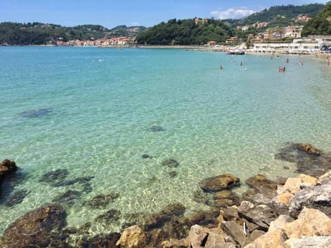 Sea & Culture San Terenzo -Lerici-300 m from the beach Apartment in Lerici