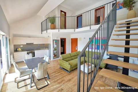 Living room, Dining area