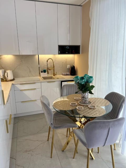 HEVENIA Apartament Gold Papi & Zaleś Pogorzelica Apartment in West Pomeranian Voivodeship, Poland