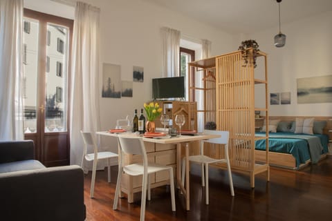 Living room, Dining area, Bedroom