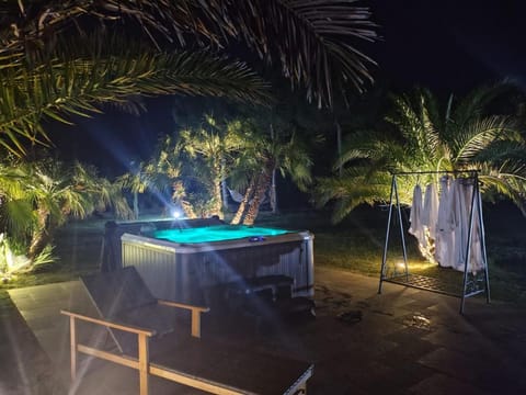 Garden, Hot Tub, Swimming pool