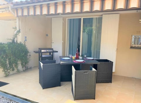 Patio, Balcony/Terrace