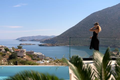 Nearby landmark, Day, People, Natural landscape, View (from property/room), Balcony/Terrace, Mountain view, Sea view, group of guests