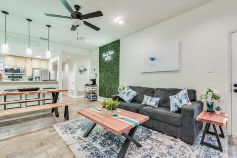 Seating area, fireplace