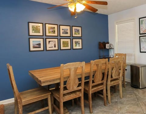 House #06 Heart of the Bay (Pet Friendly) Private Pier House in Weiss Lake