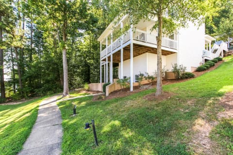 House #10 Paradise Found (pet friendly) private pier House in Weiss Lake