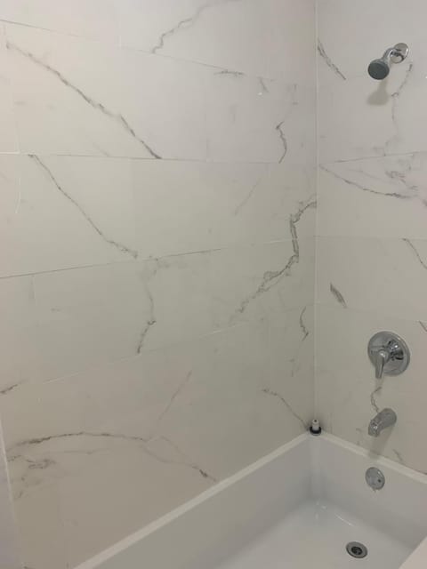 Ottawa Heritage Private Rooms Across OttawaU Not Entire Apt Apartment in Gatineau