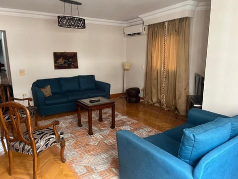 TV and multimedia, Living room, Seating area, air conditioner