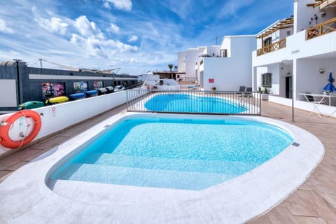 Solarium, Swimming pool