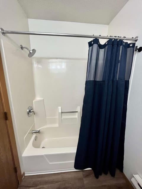 Tomah Apartment C - Veterans Street Apartment in Wisconsin