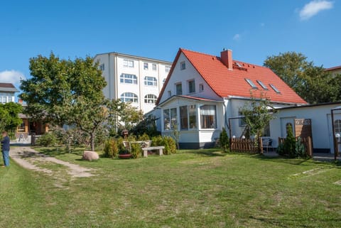 Property building, Garden, Garden view