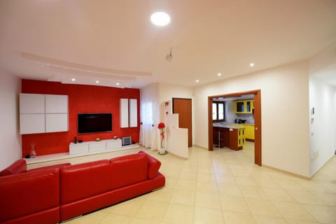 TV and multimedia, Photo of the whole room