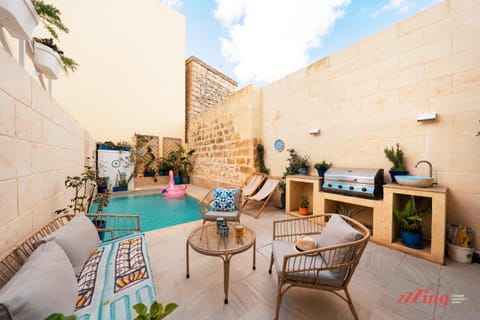 BBQ facilities, Evening entertainment, Swimming pool, sunbed
