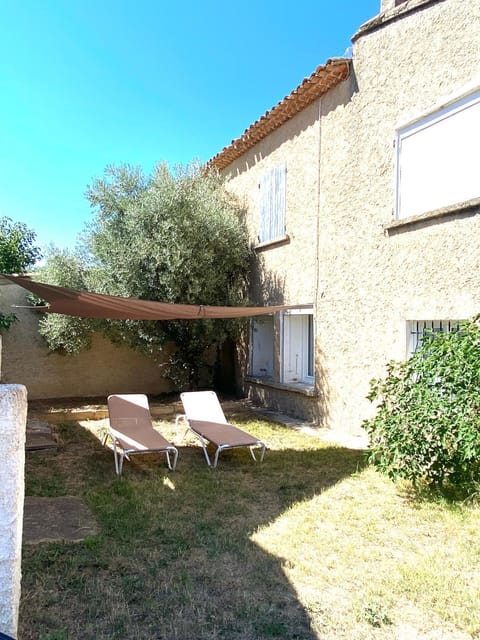 Soleil d’ocre - Bastide à Roussillon House in Bonnieux