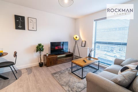Living room, Diving