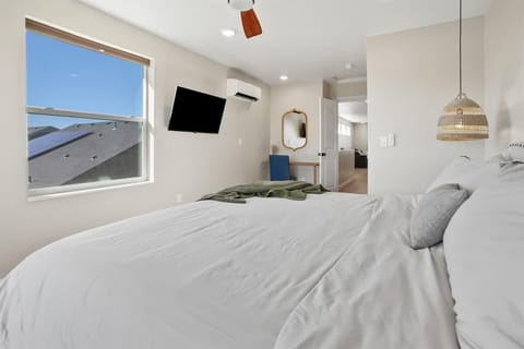 Caldwell Cliff Swallow Guest House House in Caldwell