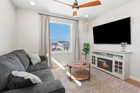 Caldwell Cliff Swallow Guest House House in Caldwell