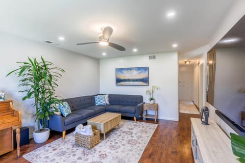 Central Fremont Home near Shops, Parks and Bay Area House in Fremont