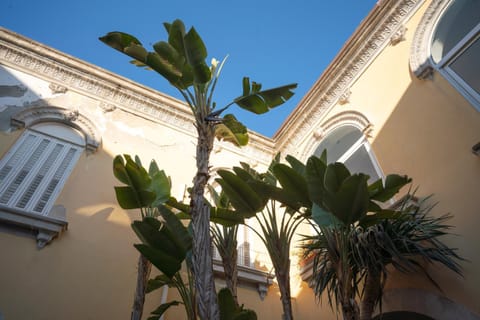 Property building, Garden