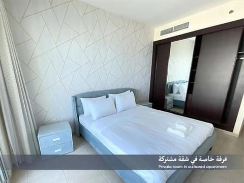 Bed, Photo of the whole room, wardrobe