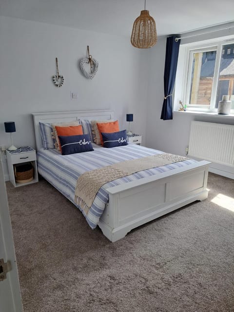 Contemporary Holiday apartment Apartment in Perranporth