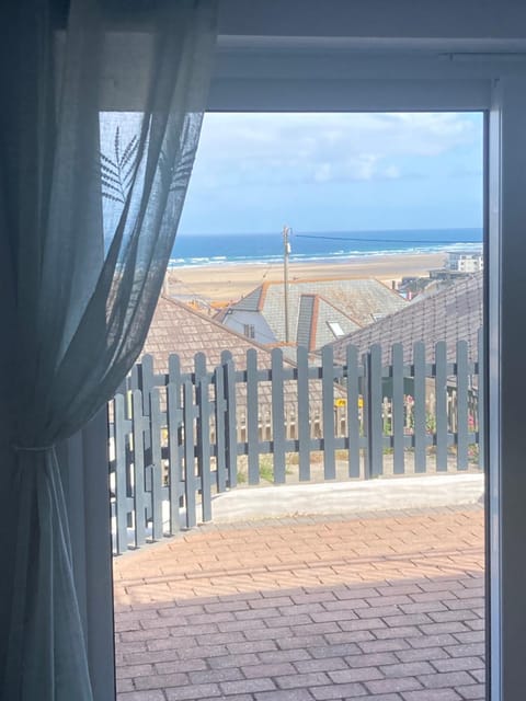 Contemporary Holiday apartment Apartment in Perranporth