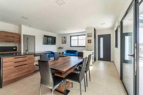 Villa Sérénity 10 pers maxi Villa in Provence-Alpes-Côte d'Azur