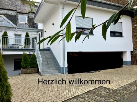 Property building, Day, Street view