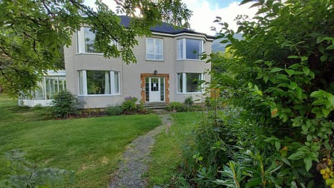 Property building, Natural landscape, Garden view
