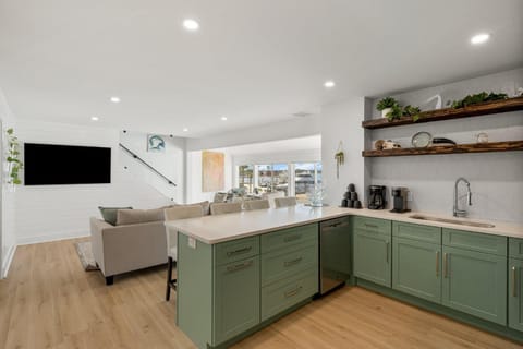 Harbour Villa 4219 House in Lower Grand Lagoon