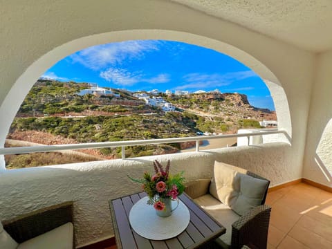Property building, Natural landscape, View (from property/room), Balcony/Terrace, Dining area, Sea view