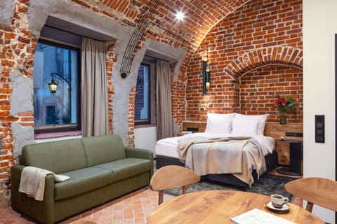 Bed, Seating area, Bedroom