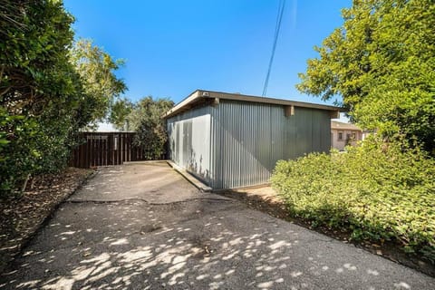 Cozy Studio with Outdoor Oasis House in Bonita