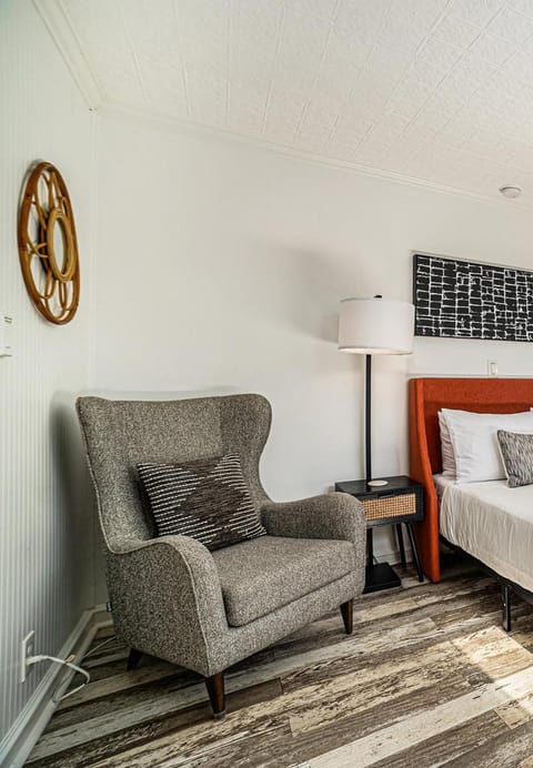 Cozy Studio with Outdoor Oasis House in Bonita