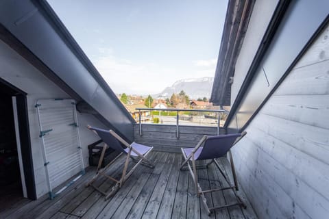 Lac et montagne charmant appartement idéalement placé! Apartment in Sévrier