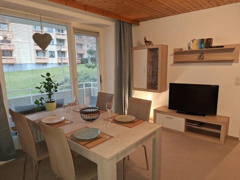 TV and multimedia, Dining area