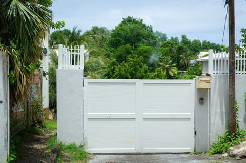 Vacances agréables c'est ici House in Le Gosier