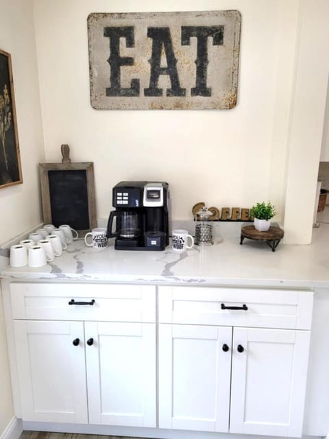 Coffee/tea facilities