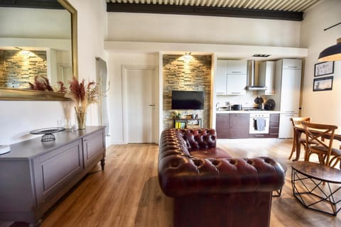 Lounge or bar