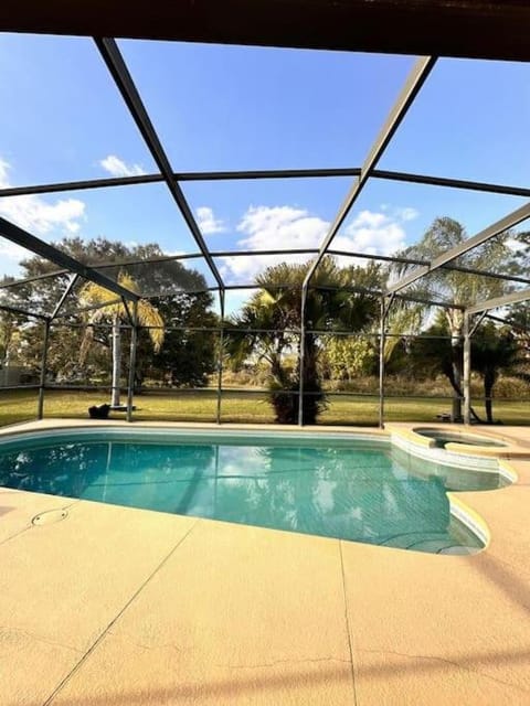 Balcony/Terrace, Pool view, Swimming pool, Swimming pool